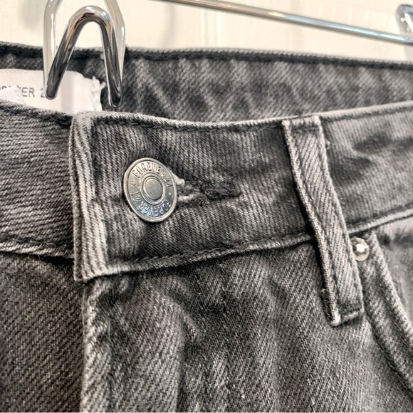 NWOT Forever 21 Dark Gray Wash High-Waisted Wide Leg Jeans - Picture 6 of 14